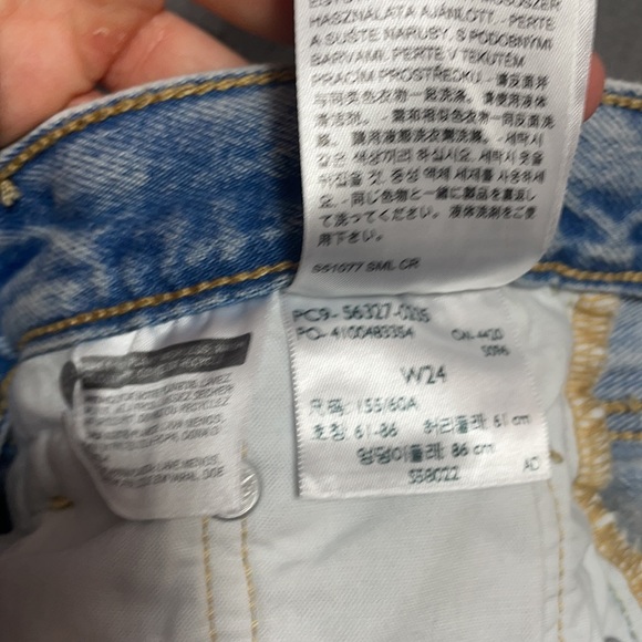 Levi’s NWOT 501 shorts - Picture 3 of 5